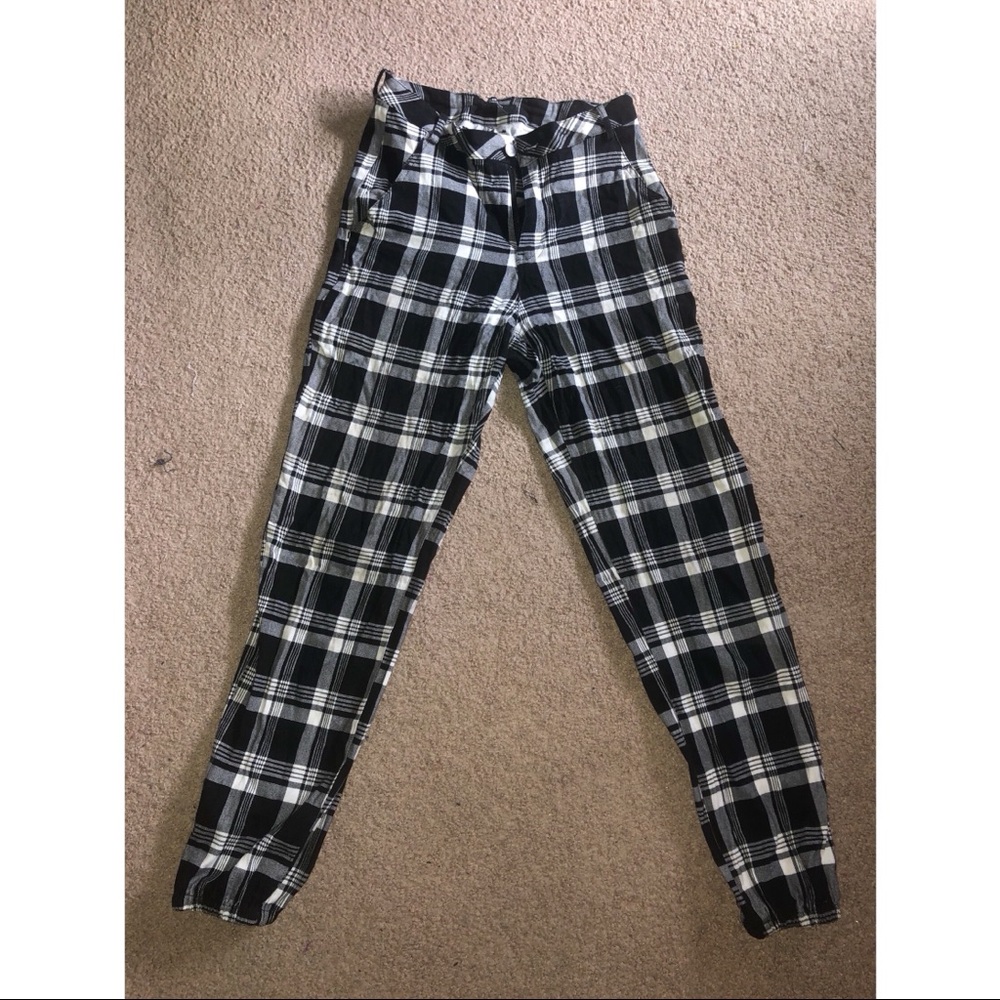 Medium checkered pants